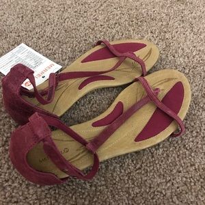 Merrell Solstice T-Strap Beet Red Sandals